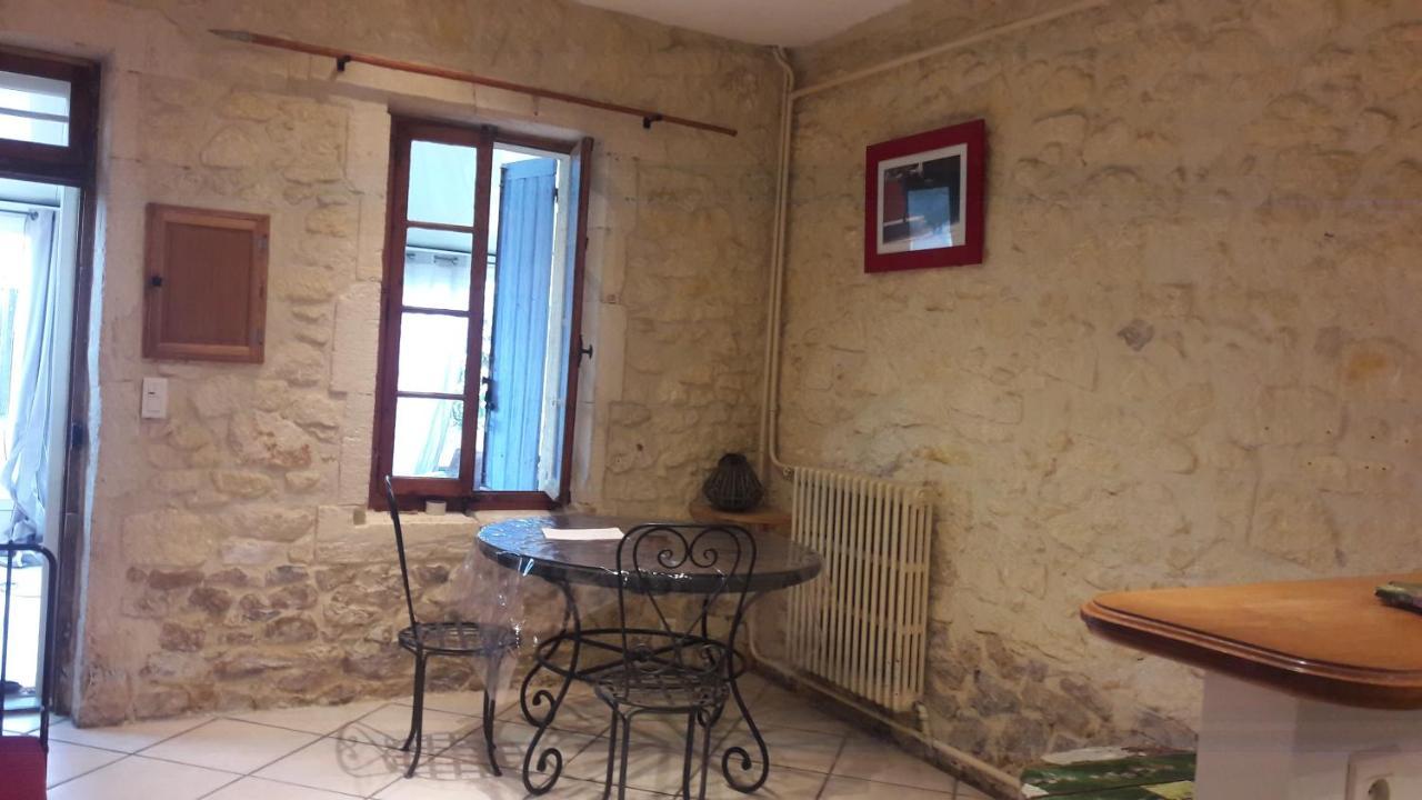 アルル Joli Maison En Pierreヴィラ エクステリア 写真