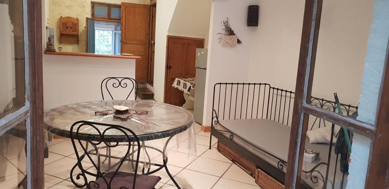 アルル Joli Maison En Pierreヴィラ エクステリア 写真